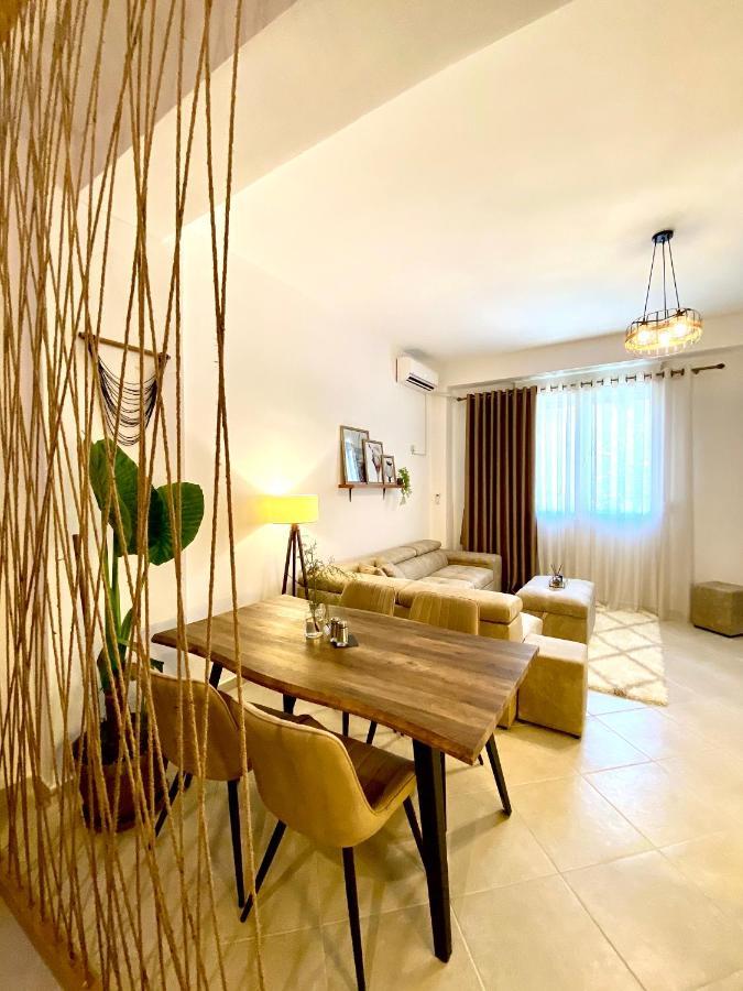 دراس Azalea Studio Apartment In City Center المظهر الخارجي الصورة